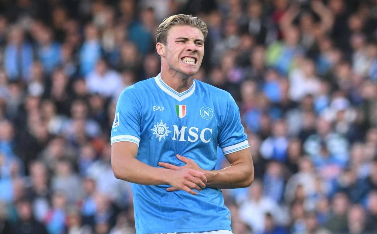 意甲第6轮：22岁曼联弃将霍伊伦助那不勒斯逆转热那亚，登顶积分榜